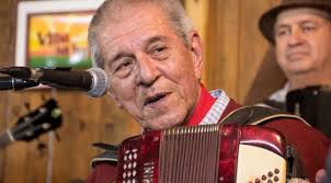 Rio Grande do Sul perde o gaiteiro Albino Manique, do grupo Os Mirins, aos 80 anos