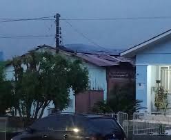 Três Passos informou à Defesa Civil destelhamento de uma residência por temporal