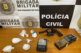 Dois homens são presos por tráfico de droga durante a semana em Três Passos