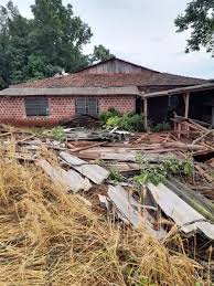 Vendaval destelha casas no município de Tiradentes do Sul; prefeitura emitiu comunicado