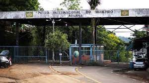 Suspensa a travessia de balsa pelo rio Uruguai entre Brasil e Argentina em Porto Soberbo