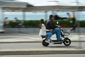 CNH e IPVA: novas regras para scooters e bicicletas elétricas passam a valer em 2026