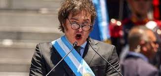 Governo da Argentina cancela benefícios sociais de mais de 27 mil pessoas