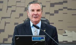 Moraes concede prisão domiciliar ao ex-presidente Fernando Collor