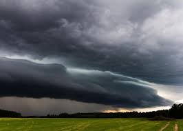 Frente fria tem data para chegar e vai acabar com a onda de calor no Rio Grande do Sul